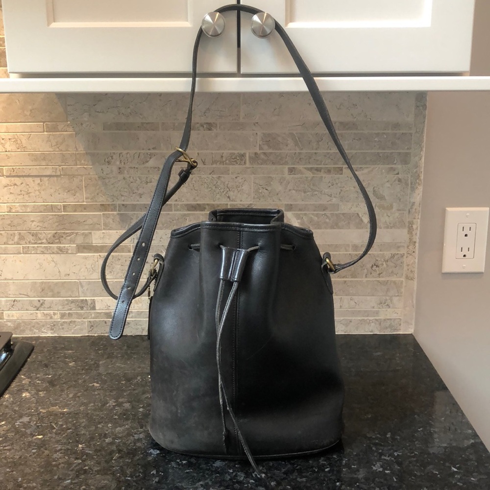 Black Coach Bucket Shoulder Tote